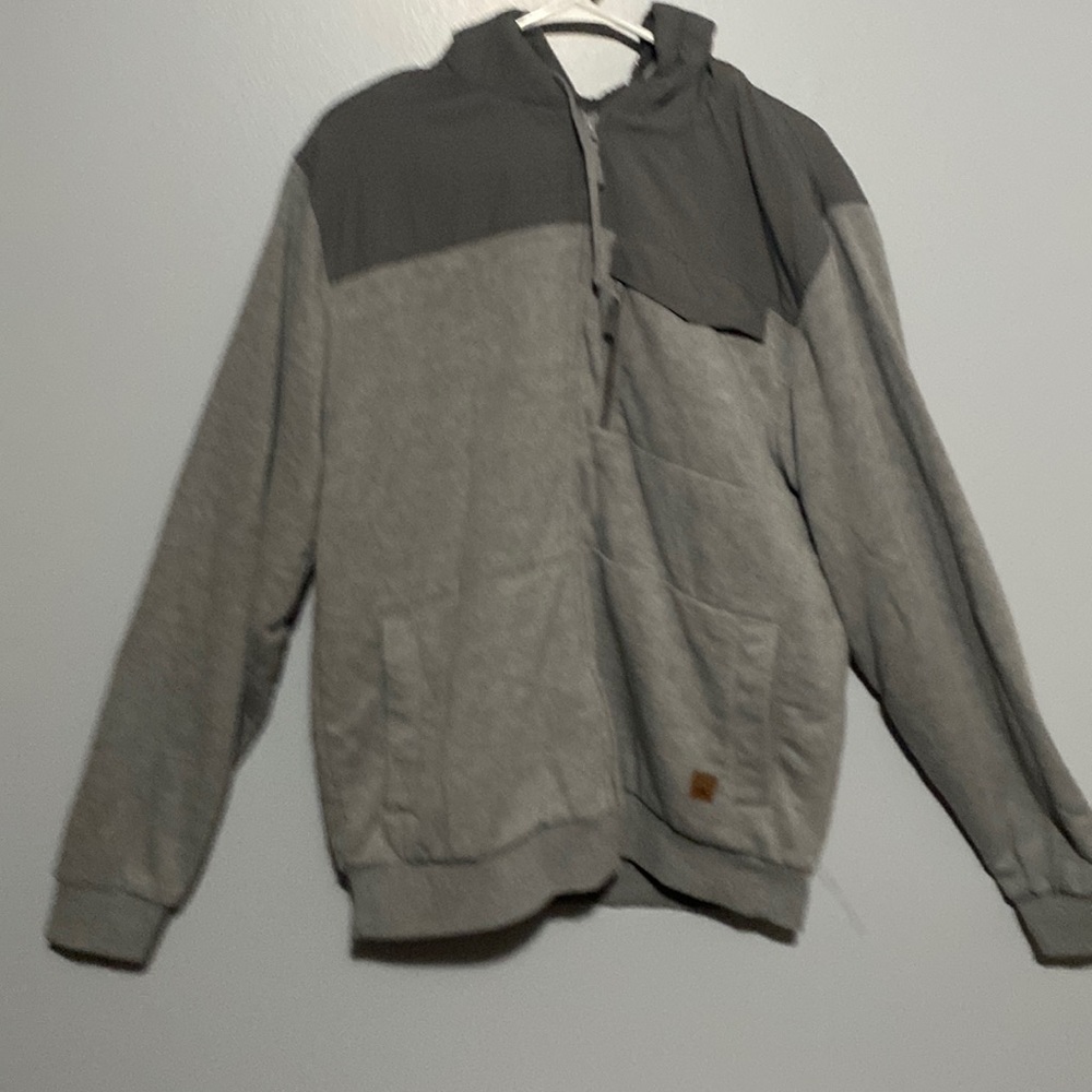 zip up sweater